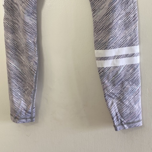 Aimin grey patterned 7/8 length leggings - Picture 3 of 3